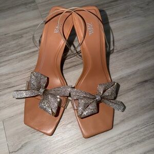 ZARA Tan Slingback Sandals with Sparkling Bow Accent